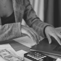 How do you calculate future damages?